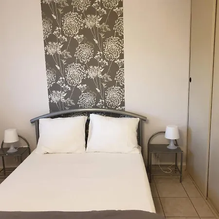 T2, Piscine, Parking, Plages à 200m