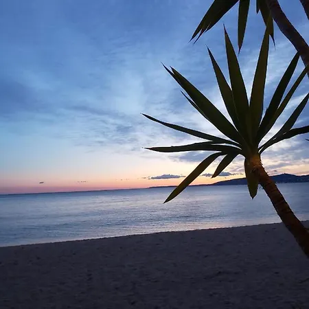 T2, Piscine, Parking, Plages à 200m * Fréjus